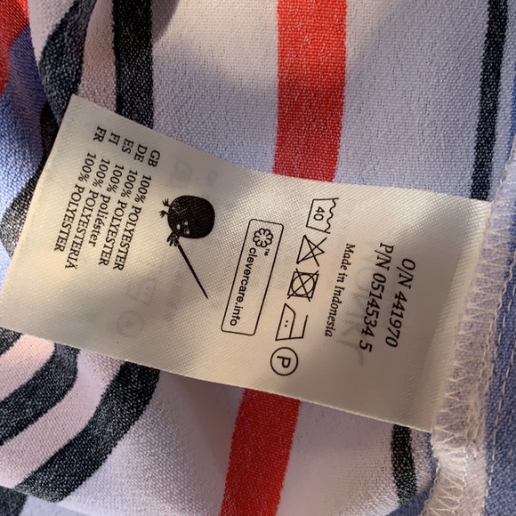 MONKI size xs loose fitting open back - Picture 4 of 5